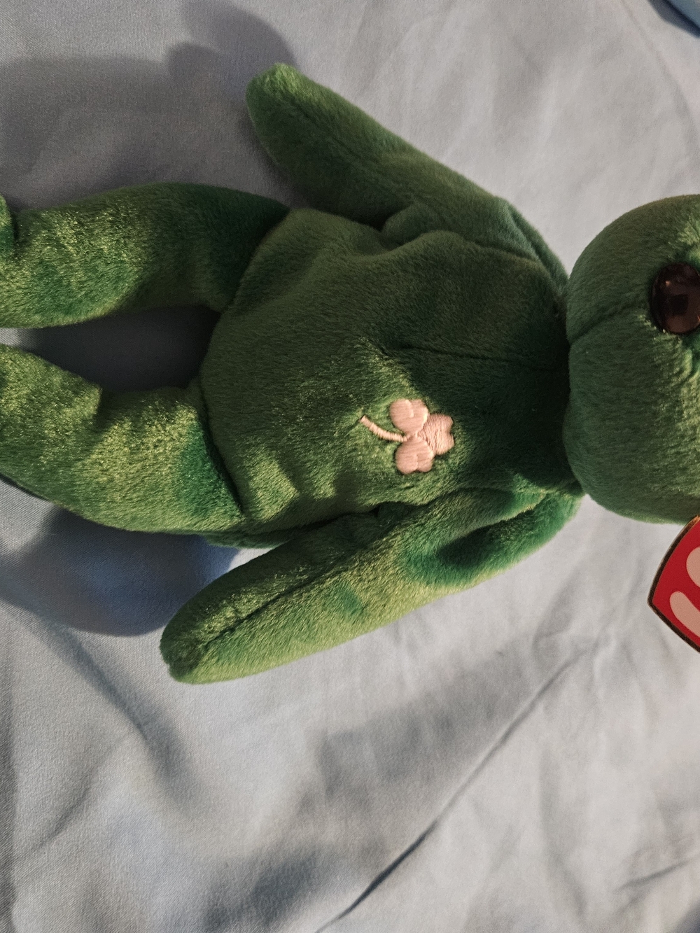 Ty Erin Green Plush Frog Beanie Baby with Pink Shamrock Tag